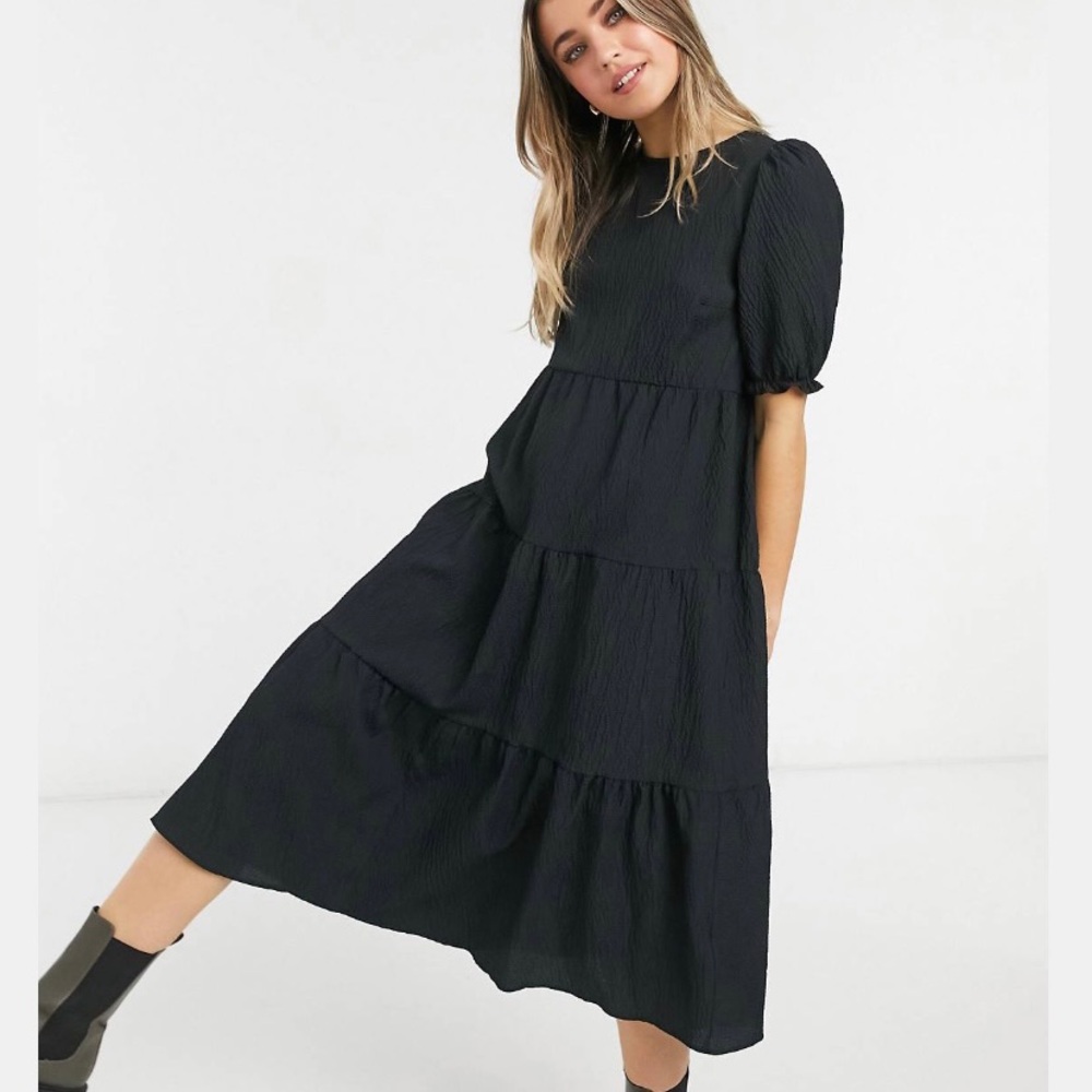 Textured tiered smock midi dress in black 10
